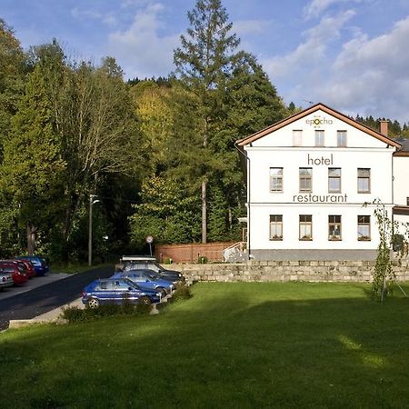 Hotel Epocha Janov nad Nisou Kültér fotó